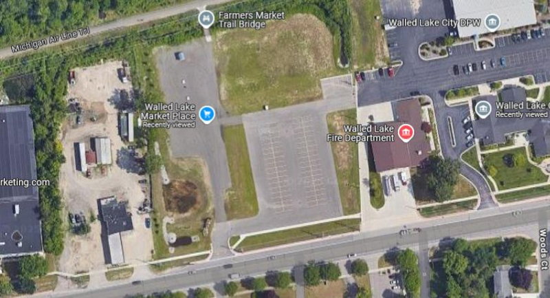Mr. Bs Camelot Inn (Maple Lanes, Shadow Fax, Olde World Market) - Aerial Map